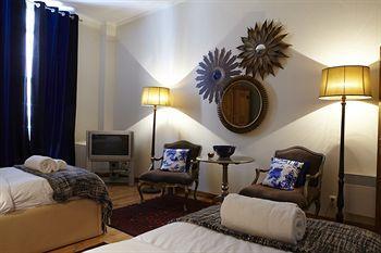 Bed & Breakfast Casa De Santos 3*